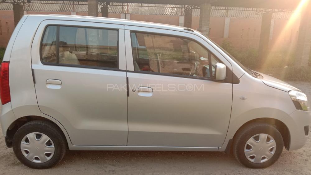 Suzuki Wagon R 2017 for Sale in Islamabad Suzuki Wagon R 2017 for Sale in Islamabad Image-10