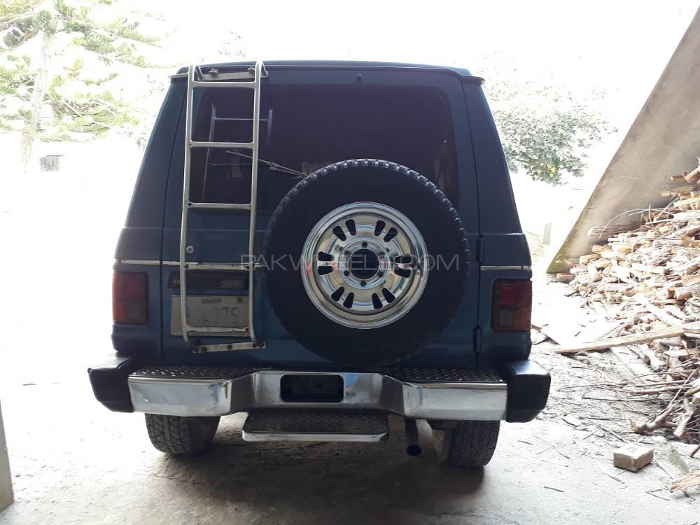 Mitsubishi Pajero 1990 for Sale in Peshawar Mitsubishi Pajero 1990 for Sale in Peshawar Image-9