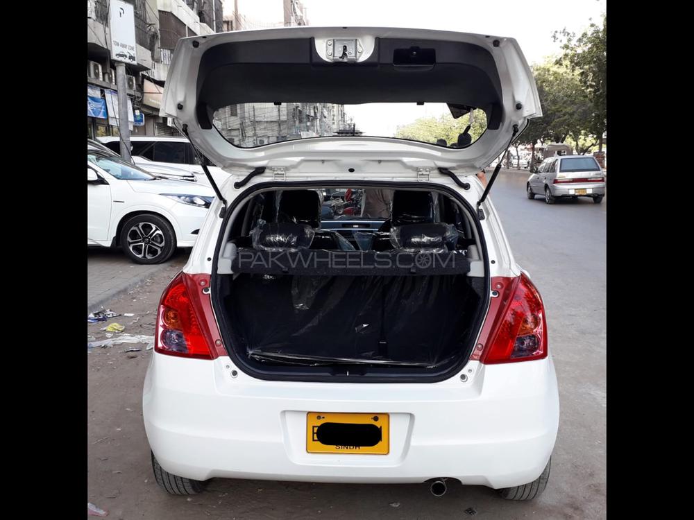 سوزوکی سوئفٹ 2018 for Sale in کراچی سوزوکی سوئفٹ 2018 for Sale in کراچی Image-11