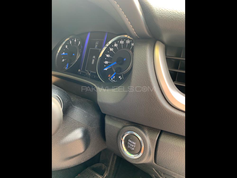 Toyota Fortuner 2018 for Sale in Lahore Toyota Fortuner 2018 for Sale in Lahore Image-7