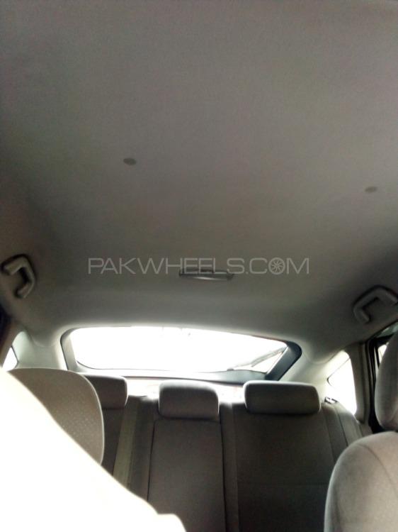 Toyota Prius 2011 for Sale in Attock Toyota Prius 2011 for Sale in Attock Image-10