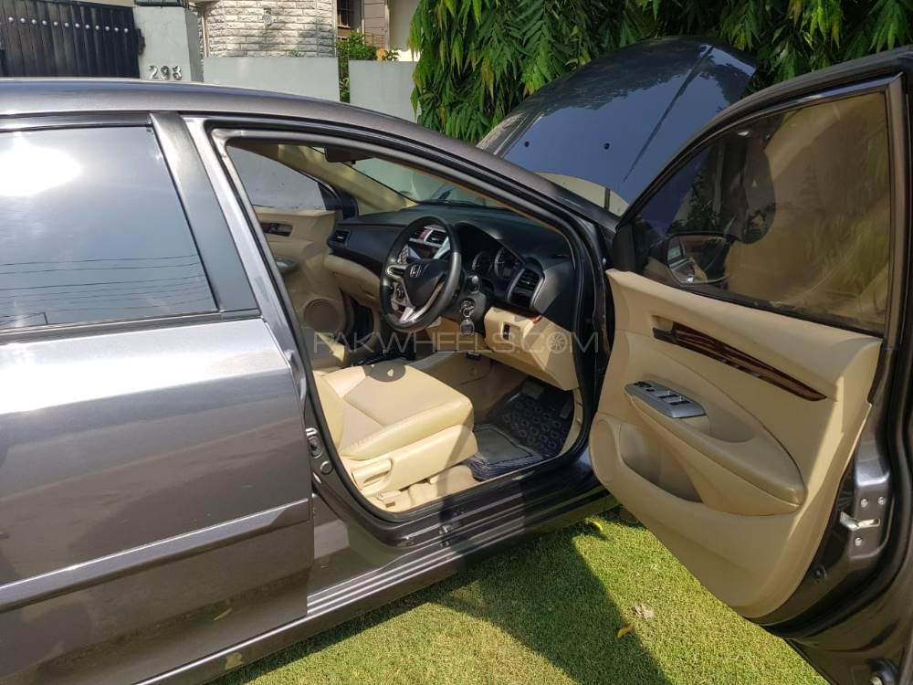 Honda City 2018 for Sale in Lahore Honda City 2018 for Sale in Lahore Image-11