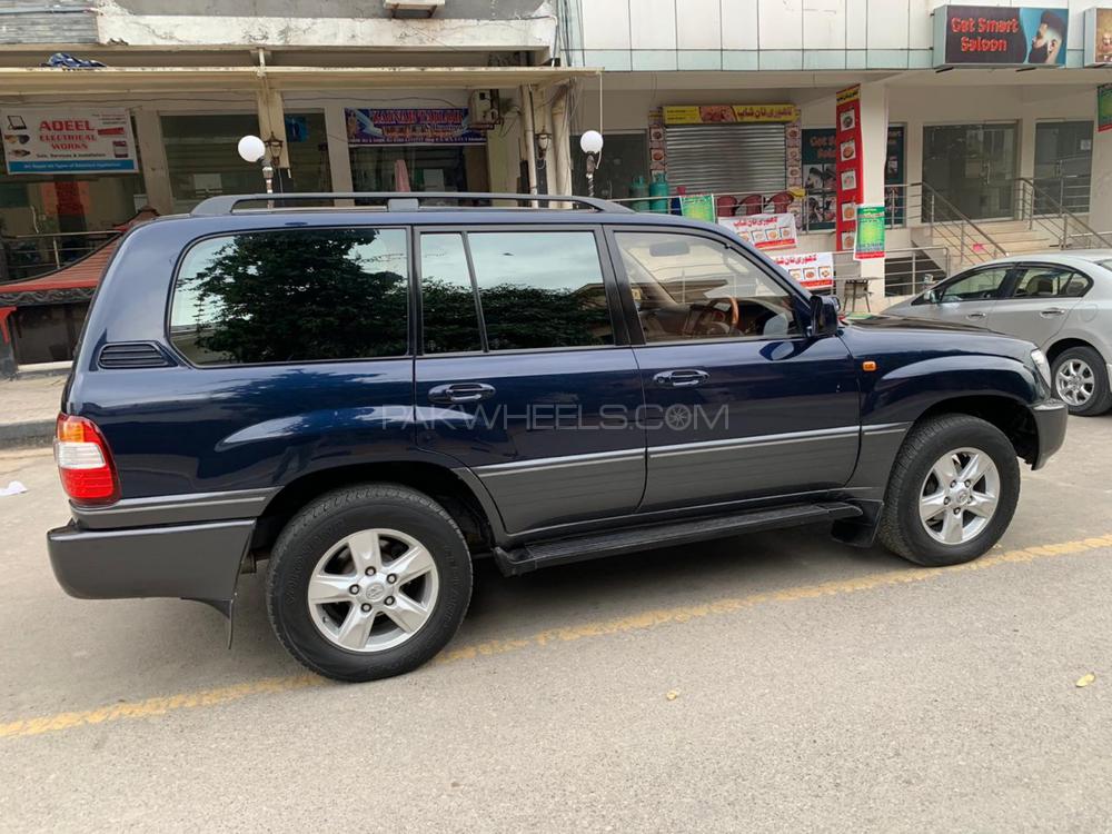 Toyota Land Cruiser 2003 for Sale in Lahore Toyota Land Cruiser 2003 for Sale in Lahore Image-3