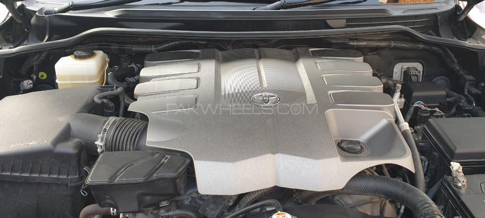 Toyota Land Cruiser 2017 for Sale in Islamabad Toyota Land Cruiser 2017 for Sale in Islamabad Image-7