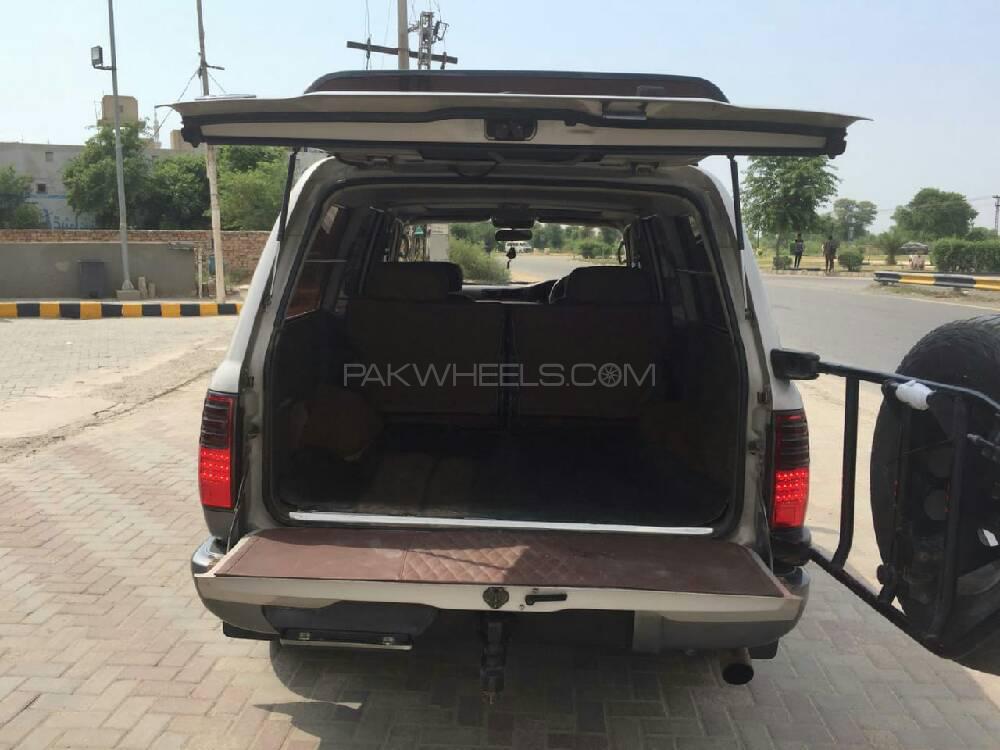 Toyota Land Cruiser 1995 for Sale in Sahiwal Toyota Land Cruiser 1995 for Sale in Sahiwal Image-8