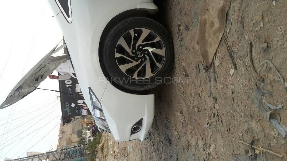 Honda Civic 2014 for Sale in Lahore Honda Civic 2014 for Sale in Lahore Image-9