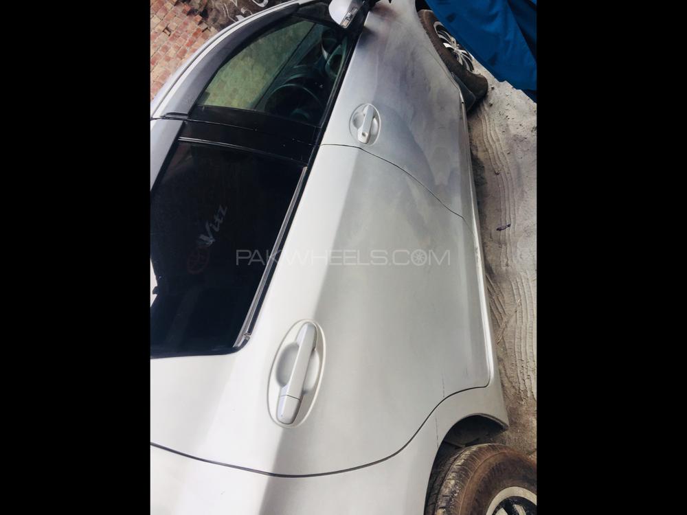 Toyota Vitz 2011 for Sale in Lahore Toyota Vitz 2011 for Sale in Lahore Image-8
