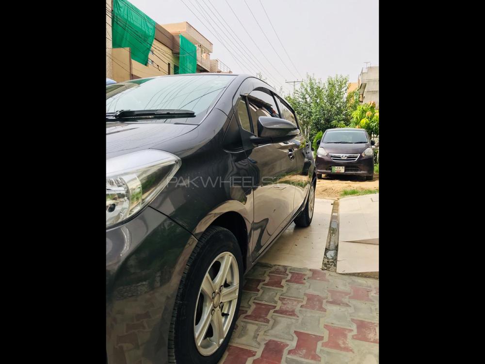 Toyota Vitz 2014 for Sale in Lahore Toyota Vitz 2014 for Sale in Lahore Image-7