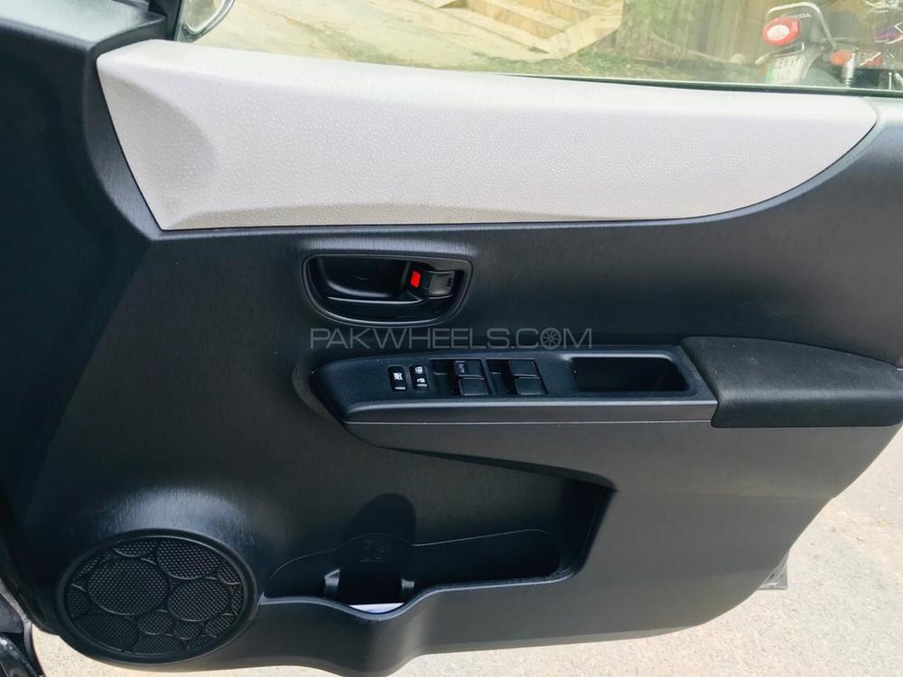 Toyota Vitz 2014 for Sale in Lahore Toyota Vitz 2014 for Sale in Lahore Image-16