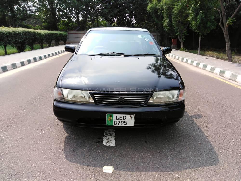 Nissan Sunny 2000 for Sale in Lahore Image-1