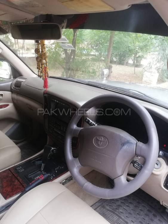 Toyota Land Cruiser 2001 for Sale in Sheikhupura Toyota Land Cruiser 2001 for Sale in Sheikhupura Image-5
