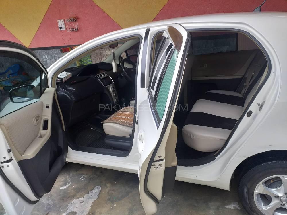 Toyota Vitz 2006 for Sale in Nowshera cantt Toyota Vitz 2006 for Sale in Nowshera cantt Image-5