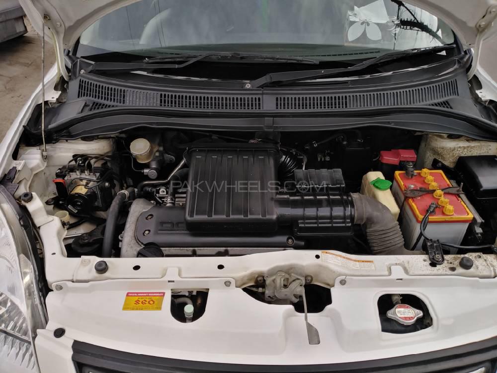 Suzuki Swift 2013 for Sale in Karachi Suzuki Swift 2013 for Sale in Karachi Image-10