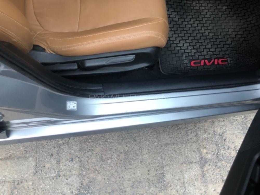 Honda Civic 2017 for Sale in Lahore Honda Civic 2017 for Sale in Lahore Image-13