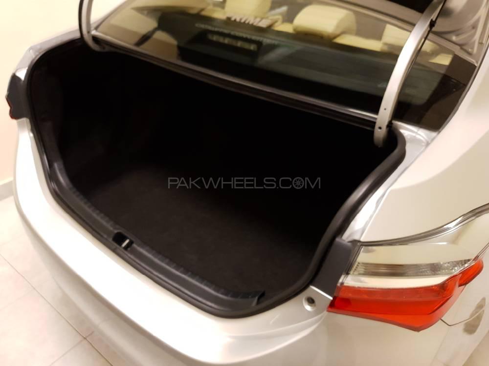 Toyota Corolla 2017 for Sale in Karachi Toyota Corolla 2017 for Sale in Karachi Image-11