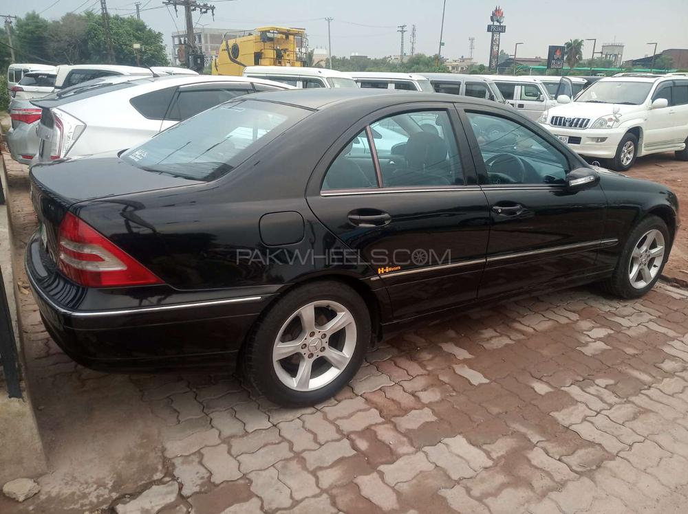 Mercedes Benz C Class 2006 for Sale in Gujranwala Mercedes Benz C Class 2006 for Sale in Gujranwala Image-5