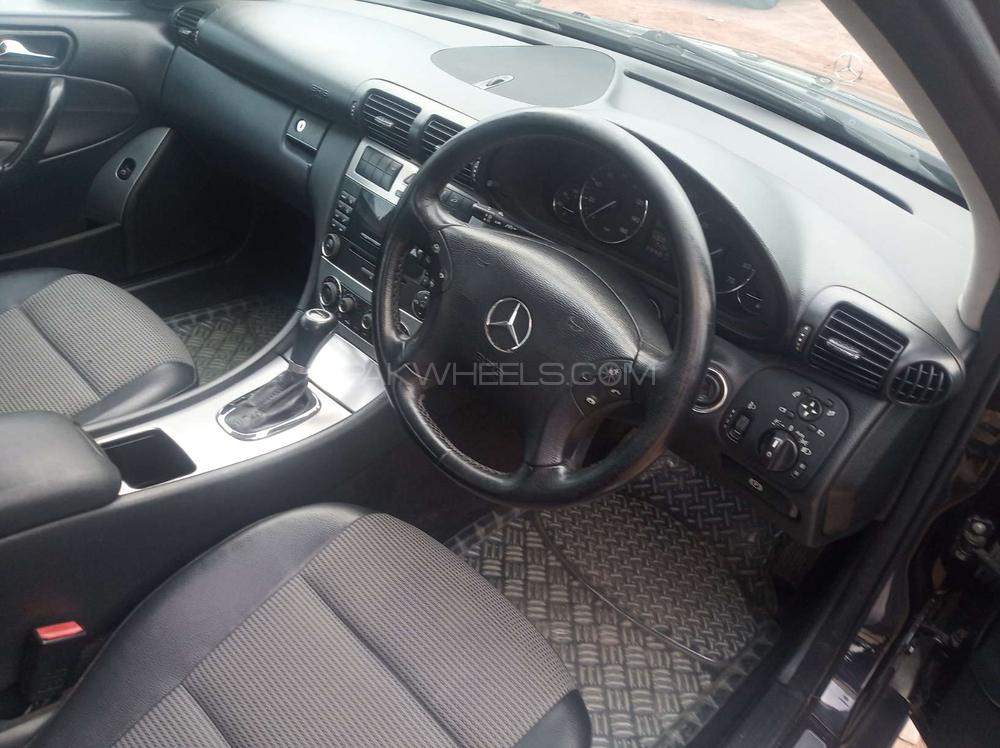 Mercedes Benz C Class 2006 for Sale in Gujranwala Mercedes Benz C Class 2006 for Sale in Gujranwala Image-6