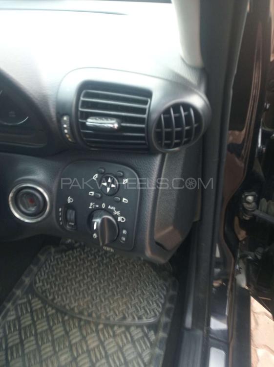 Mercedes Benz C Class 2006 for Sale in Gujranwala Mercedes Benz C Class 2006 for Sale in Gujranwala Image-10