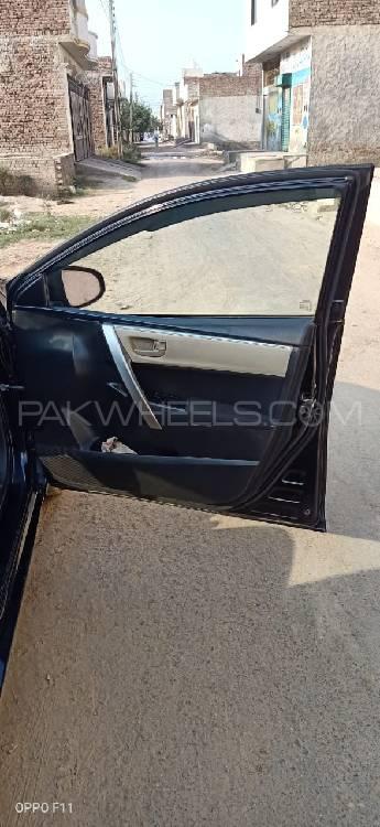 Toyota Corolla 2015 for Sale in Sahiwal Toyota Corolla 2015 for Sale in Sahiwal Image-8