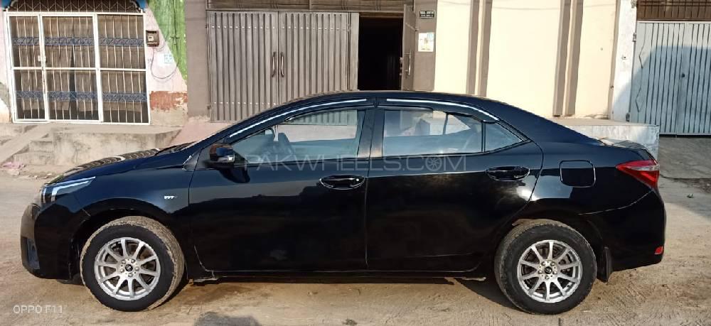 Toyota Corolla 2015 for Sale in Sahiwal Toyota Corolla 2015 for Sale in Sahiwal Image-4