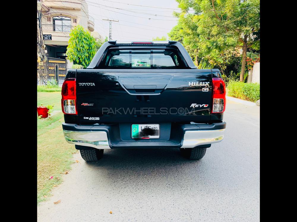 Toyota Hilux 2019 for Sale in Lahore Toyota Hilux 2019 for Sale in Lahore Image-7