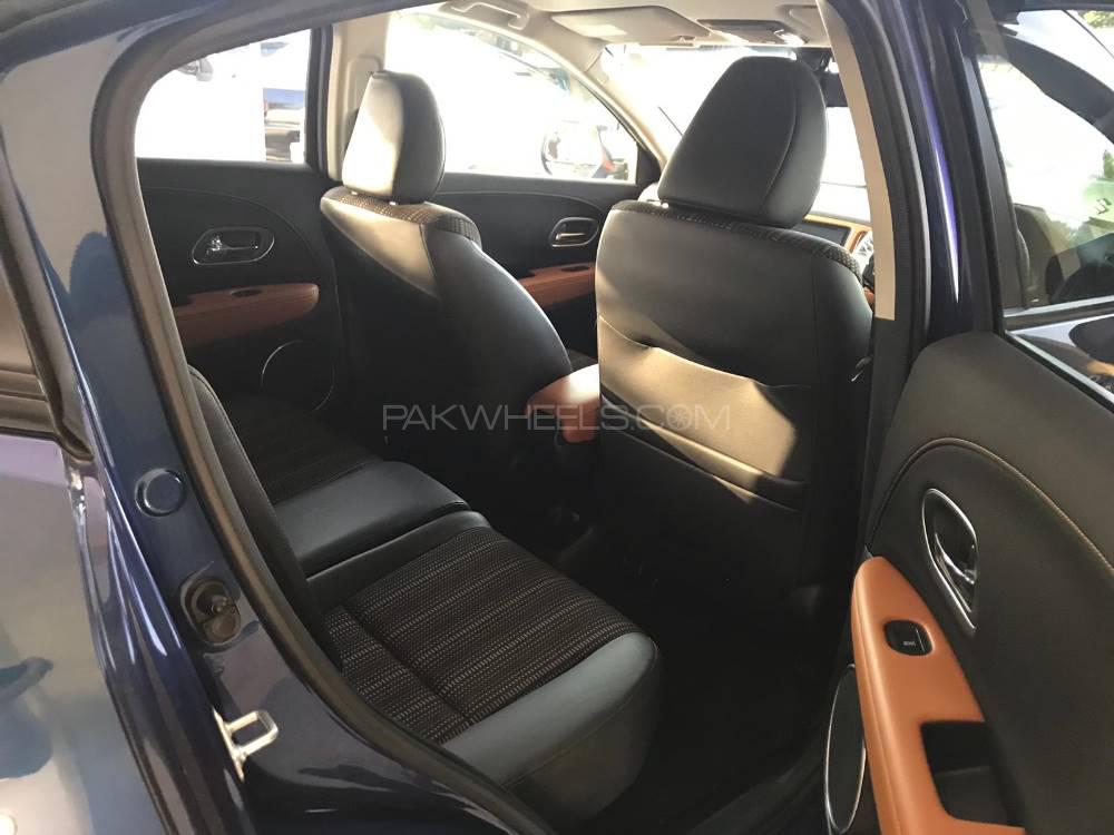 Honda Vezel 2016 for Sale in Rawalpindi Honda Vezel 2016 for Sale in Rawalpindi Image-13
