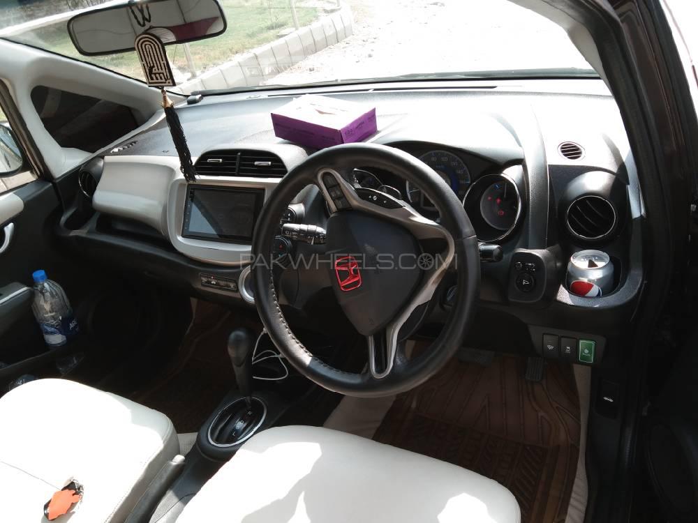 Honda Fit 2014 for Sale in Multan Honda Fit 2014 for Sale in Multan Image-7
