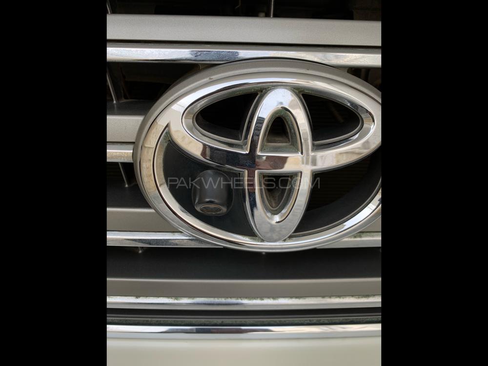 Toyota Land Cruiser 2012 for Sale in Karachi Toyota Land Cruiser 2012 for Sale in Karachi Image-6