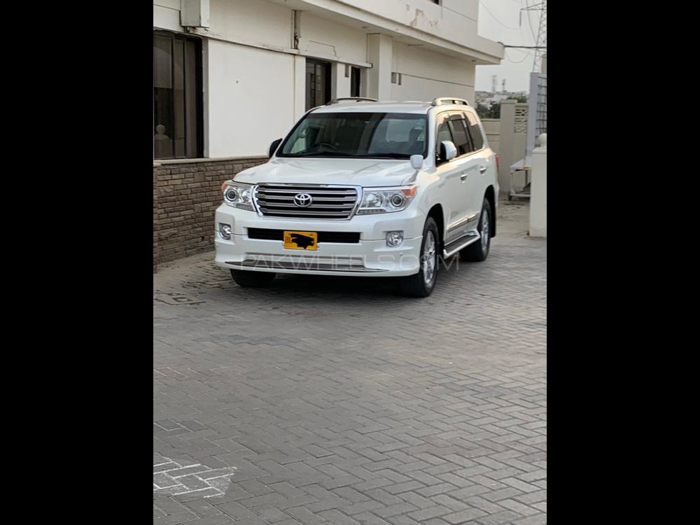 Toyota Land Cruiser 2012 for Sale in Karachi Toyota Land Cruiser 2012 for Sale in Karachi Image-16