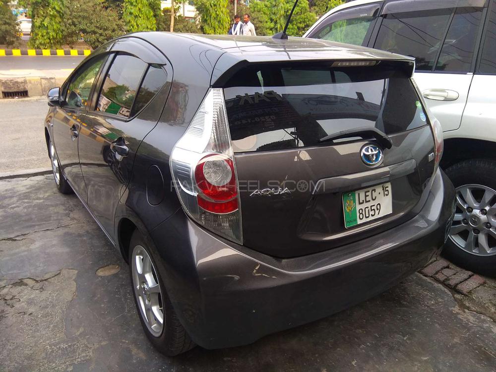 Toyota Aqua 2012 for Sale in Lahore Toyota Aqua 2012 for Sale in Lahore Image-9