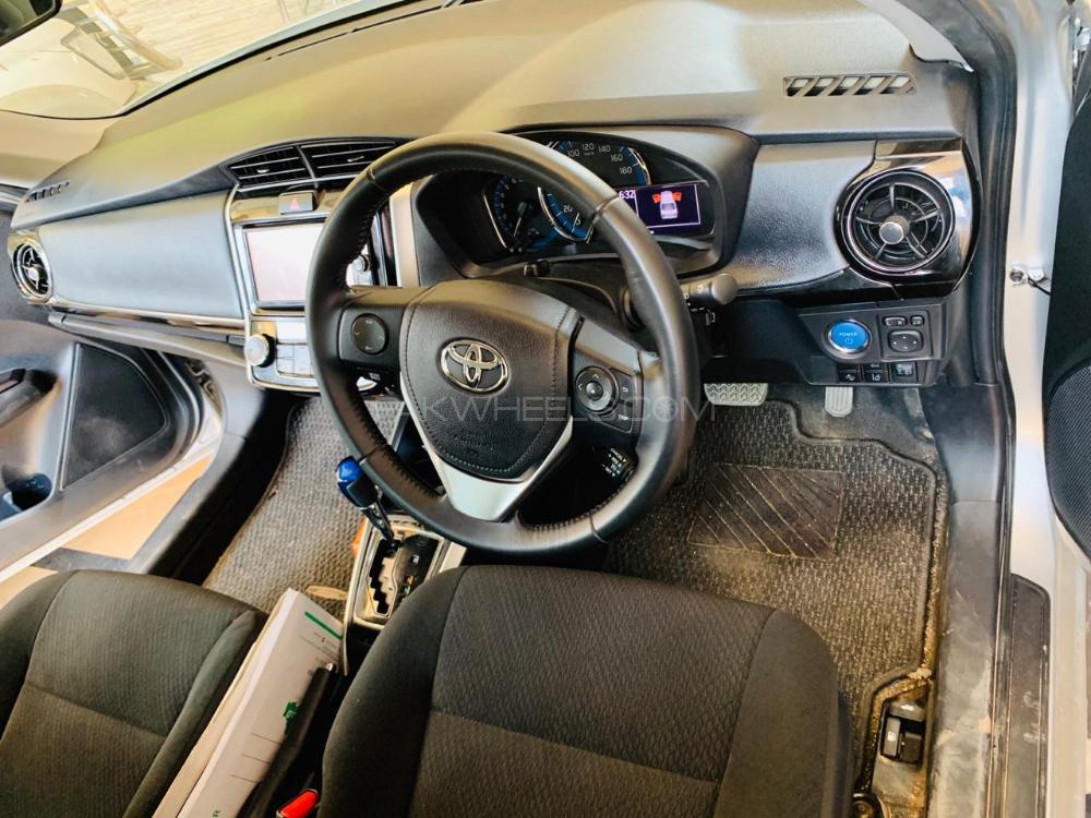 Toyota Corolla Axio 2018 for Sale in Peshawar Toyota Corolla Axio 2018 for Sale in Peshawar Image-7