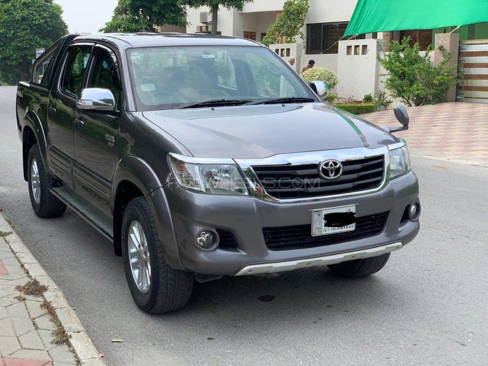 Toyota Hilux 2016 for Sale in Islamabad Toyota Hilux 2016 for Sale in Islamabad Image-3