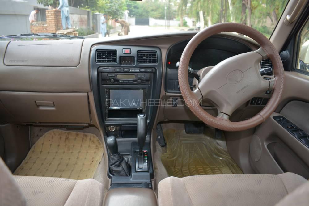 Toyota Surf 2002 for Sale in Peshawar Toyota Surf 2002 for Sale in Peshawar Image-7