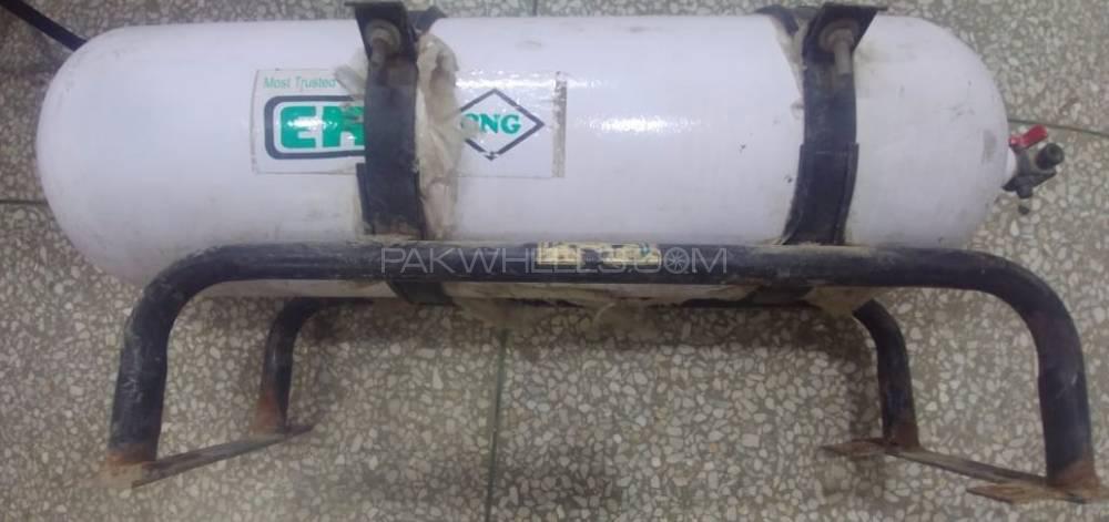 CNG KIT WITH CYLINDER  Image-1