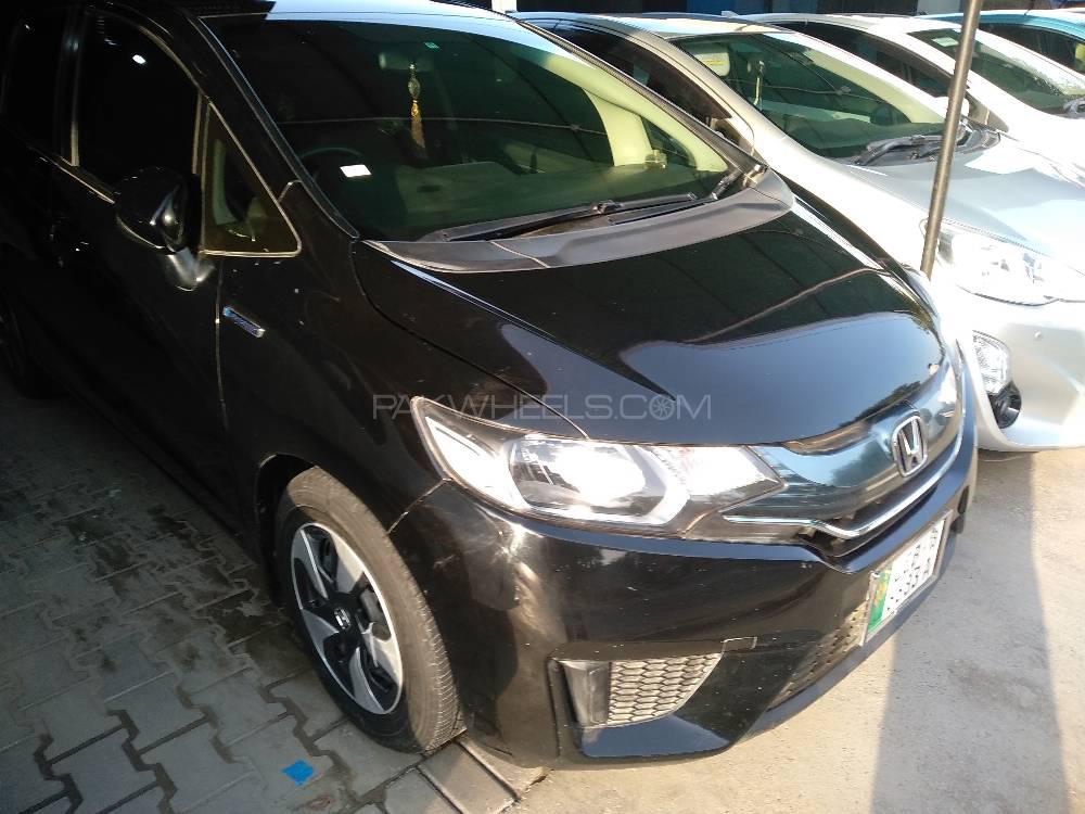 Honda Fit 2015 for Sale in Bahawalpur Honda Fit 2015 for Sale in Bahawalpur Image-3