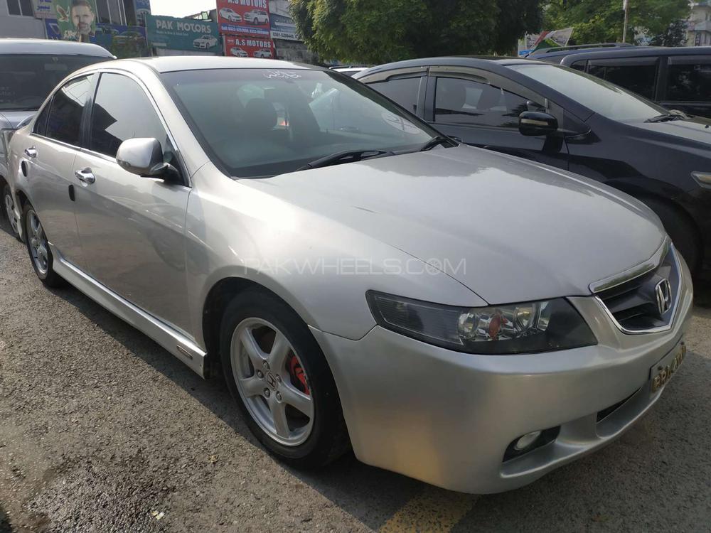 Honda Accord 2002 for Sale in Islamabad Image-1