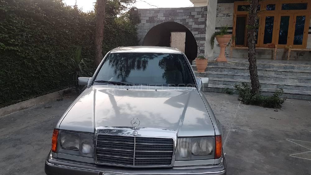 Mercedes Benz E Class 1993 for Sale in Mardan Mercedes Benz E Class 1993 for Sale in Mardan Image-10