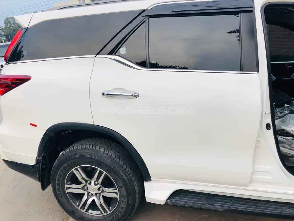 ٹویوٹا فورچیونر 2018 for Sale in پشاور ٹویوٹا فورچیونر 2018 for Sale in پشاور Image-6