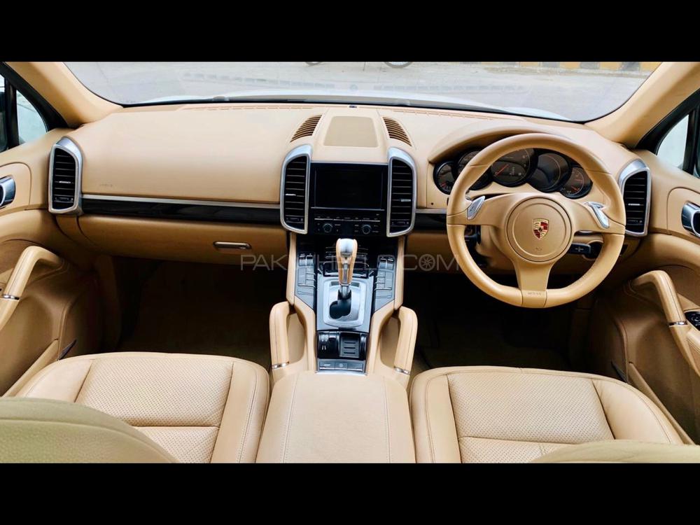 Porsche Cayenne 2011 for Sale in Lahore Porsche Cayenne 2011 for Sale in Lahore Image-17