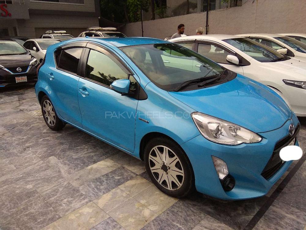 ٹویوٹا اکوا 2015 for Sale in لاہور ٹویوٹا اکوا 2015 for Sale in لاہور Image-2