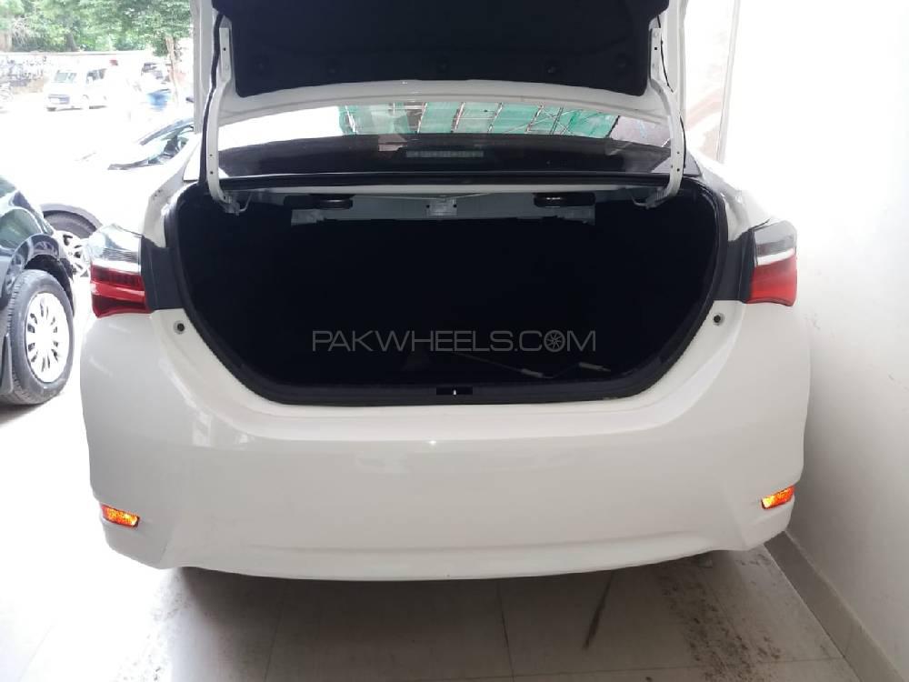 Toyota Corolla 2018 for Sale in Karachi Toyota Corolla 2018 for Sale in Karachi Image-3