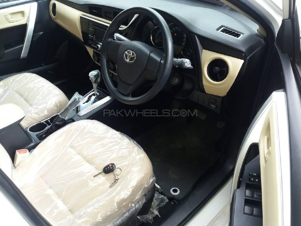 Toyota Corolla 2018 for Sale in Karachi Toyota Corolla 2018 for Sale in Karachi Image-10