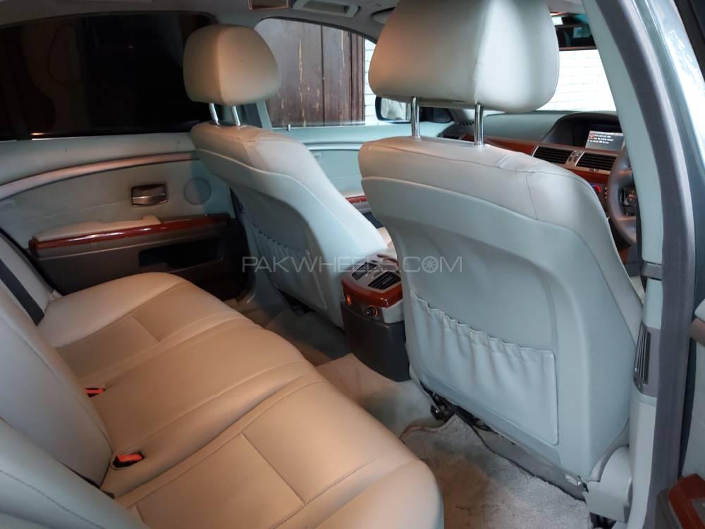 BMW 7 Series 2003 for Sale in Islamabad BMW 7 Series 2003 for Sale in Islamabad Image-7