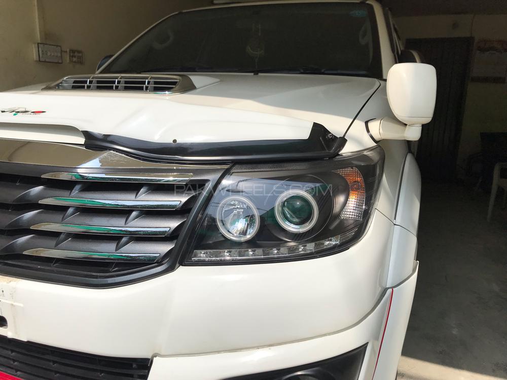 Toyota Hilux 2014 for Sale in Lahore Toyota Hilux 2014 for Sale in Lahore Image-3