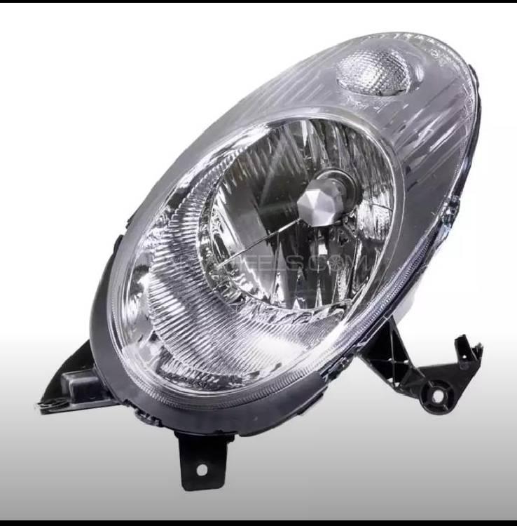 Nissan March 2003 Front light available Image-1