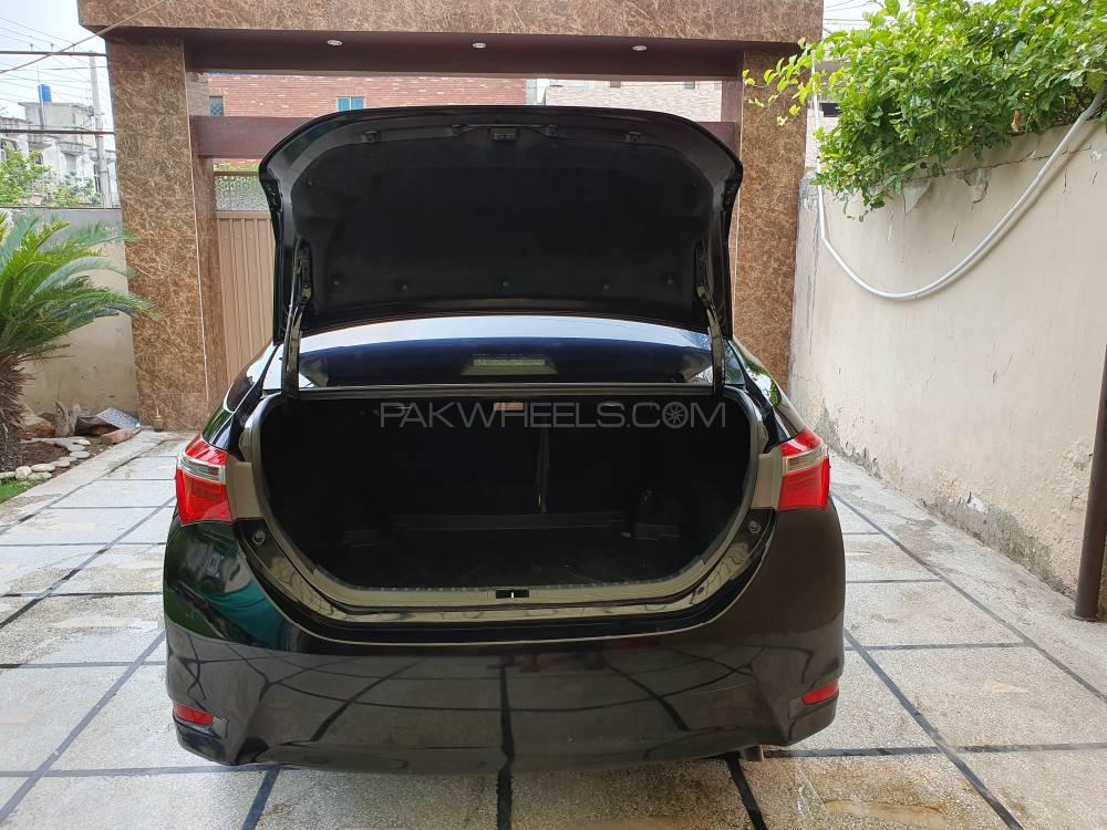 Toyota Corolla 2016 for Sale in Lahore Toyota Corolla 2016 for Sale in Lahore Image-9