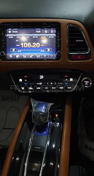 Honda Vezel 2015 for Sale in Karachi Honda Vezel 2015 for Sale in Karachi Image-9