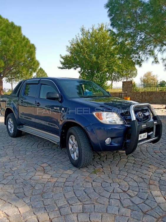 Toyota Hilux 2007 for Sale in Islamabad Toyota Hilux 2007 for Sale in Islamabad Image-2