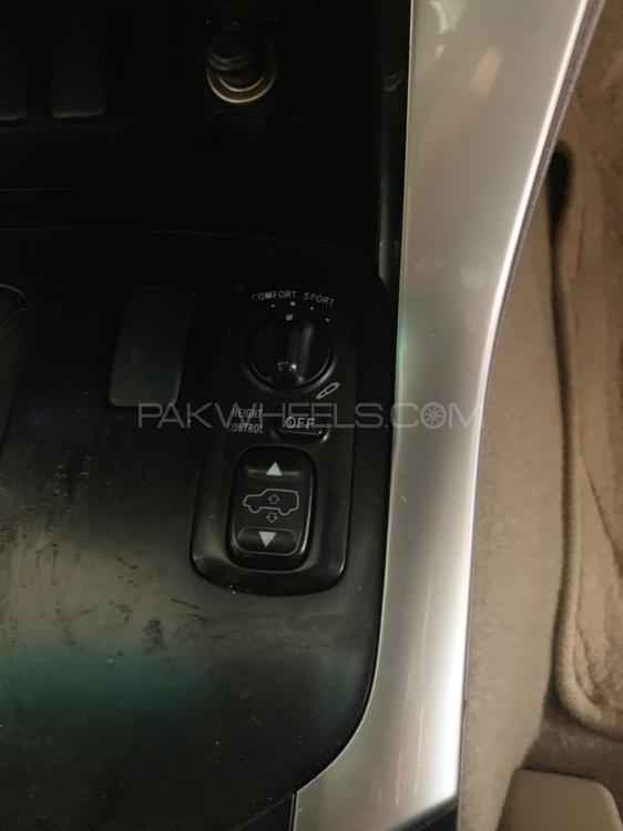 Toyota Prado 2005 for Sale in Faisalabad Toyota Prado 2005 for Sale in Faisalabad Image-11