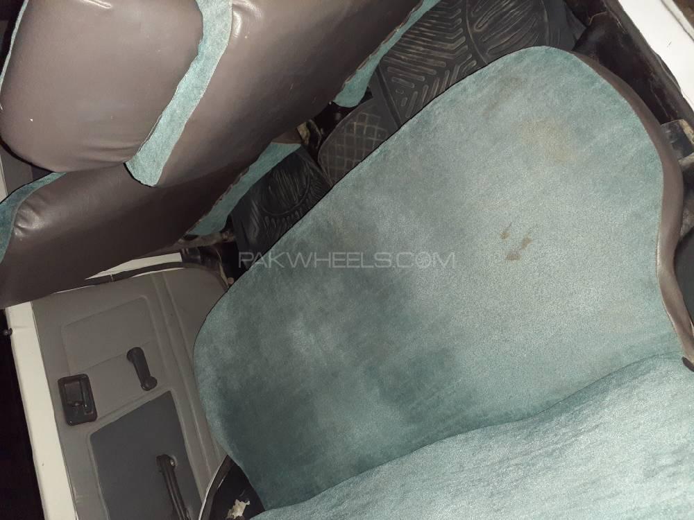 Suzuki Mehran 2011 for Sale in Dera ismail khan Suzuki Mehran 2011 for Sale in Dera ismail khan Image-6